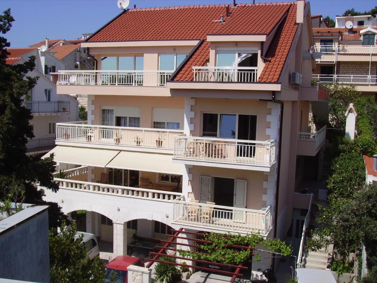 Apartments Jani Хвар Екстериор снимка
