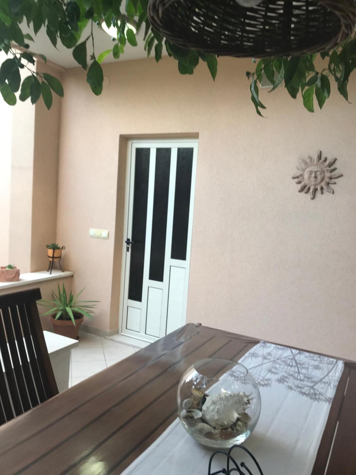 Apartments Jani Хвар Екстериор снимка