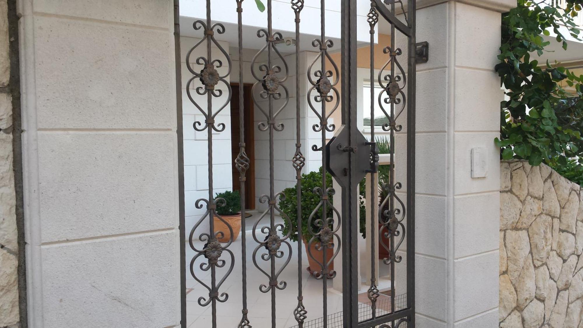 Apartments Jani Хвар Екстериор снимка